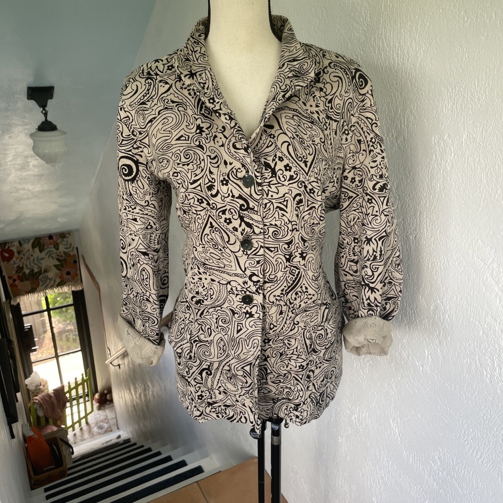 Chicos Soft Shell Button Front Black and Cream Pattern Blazer Women's Size 2 - Picture 4 of 7